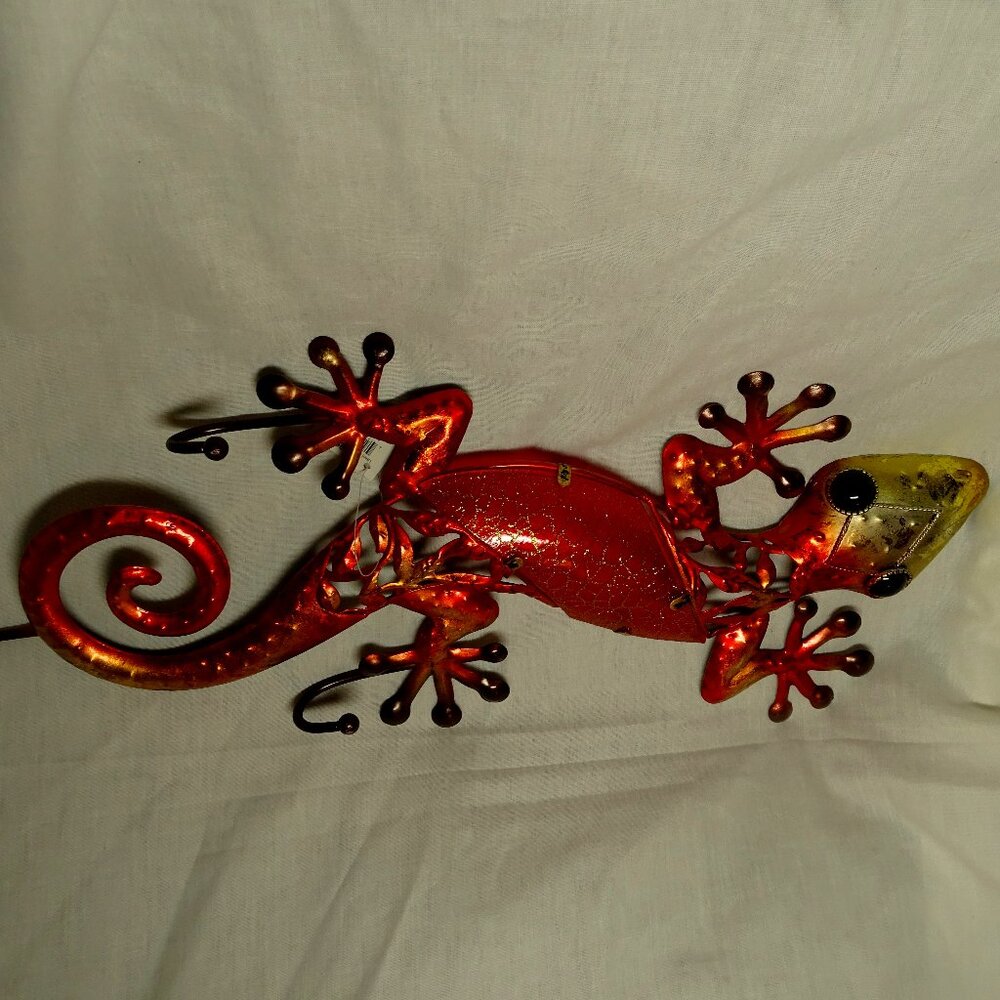 Orange Metal Lizard with 3 hooks for hanging 8 1/2" x 20" NIB
